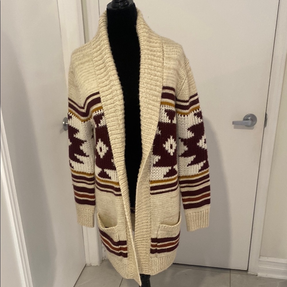 AZTEC Southwest cream & rust pattern mid-length long sleeve cardigan Size Medium